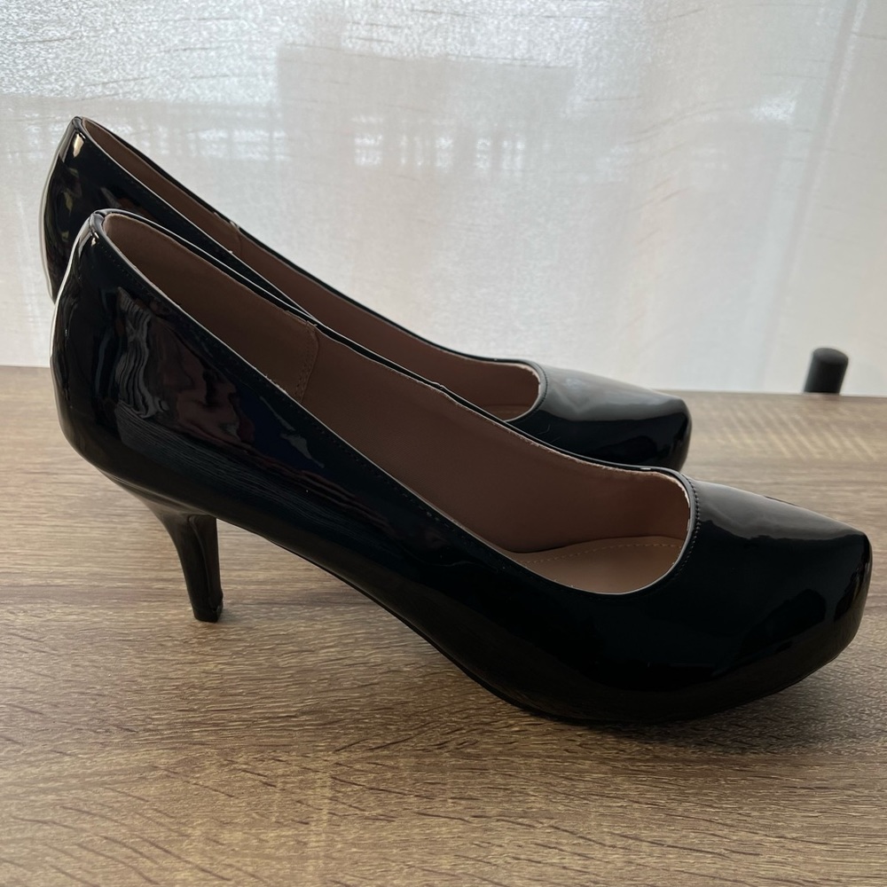 DREAM PAIRS - Low Stiletto Heel Dress Platform Pumps - BLACK PAT Size 12